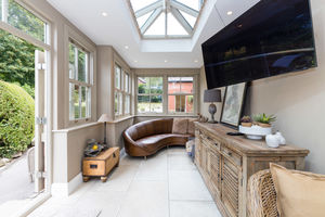 Kitchen- click for photo gallery